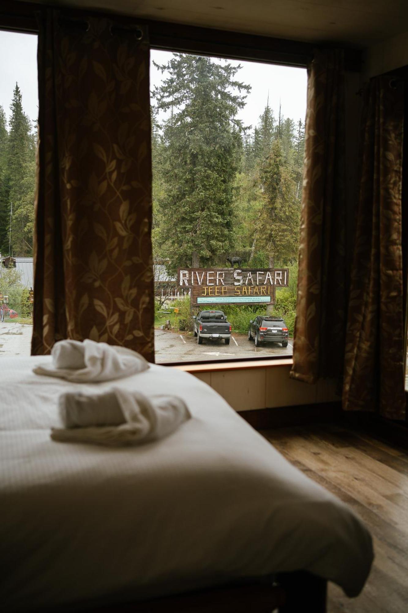 River Safari Bear Den Блу-Рівер Екстер'єр фото